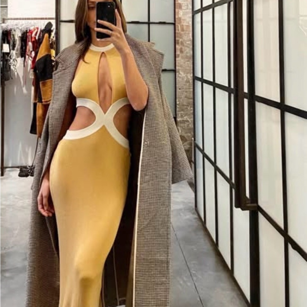 Chic Beige Cut-Out Maxi Dress